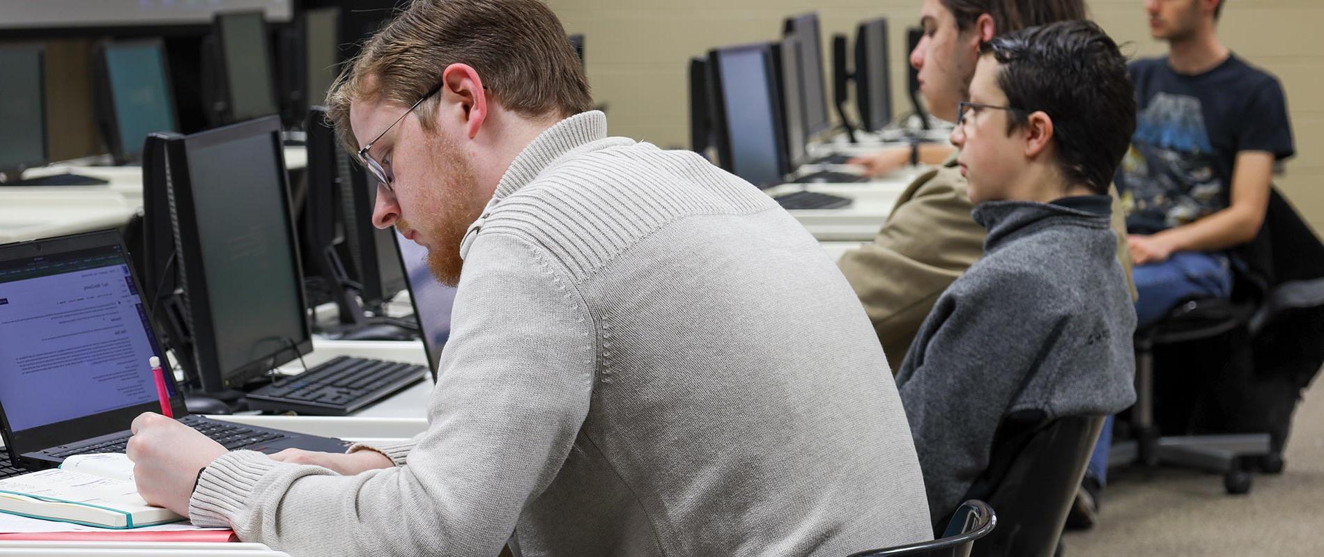 students working in computer lab